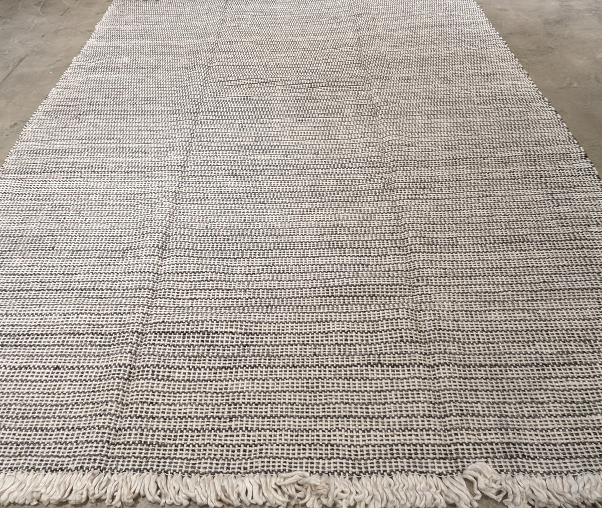 30596 OUTDOOR 9'0" x 12'8"
