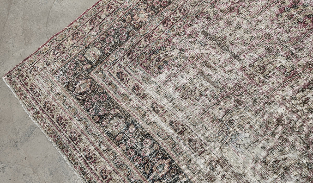 33798 MASHAD 7'8" x 10'0"