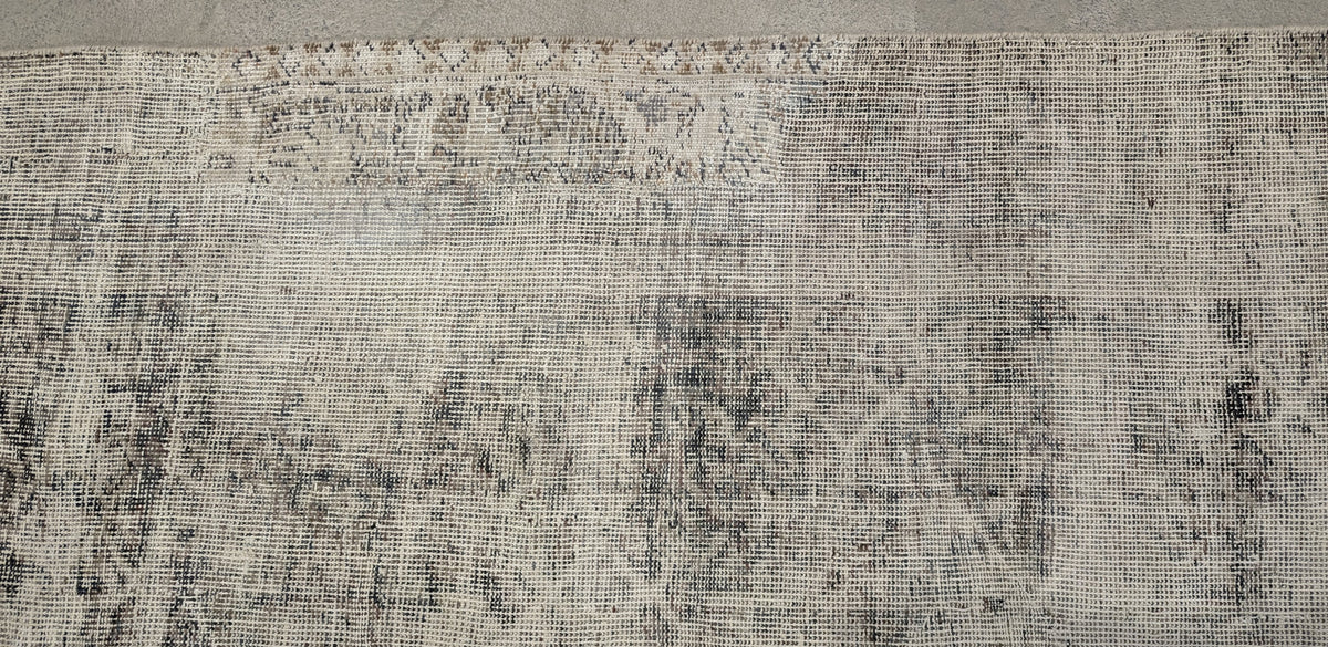 34559 VINTAGE MAHAL 3'4" x 9'9"