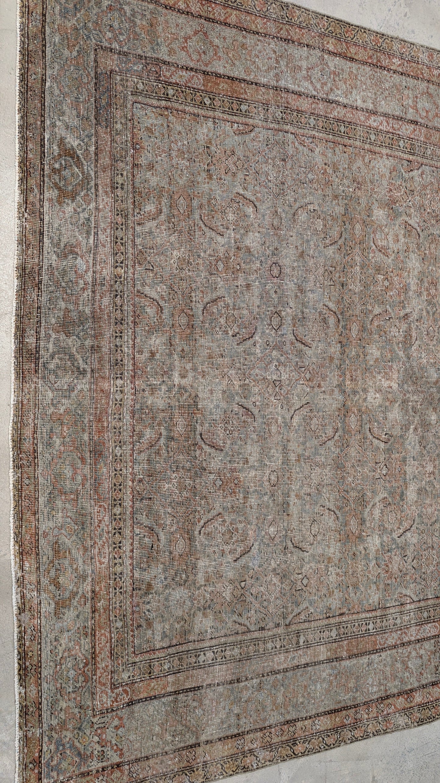 35223 MALAYER 6'9" x 10'2"