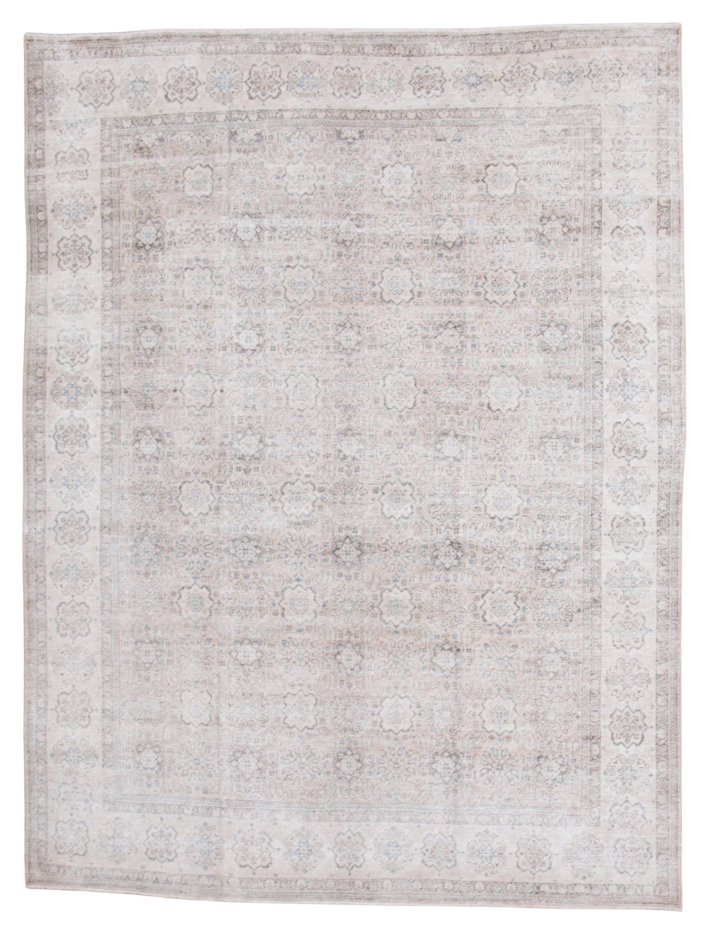 37830 MAHAL 9'6" x 12'7"