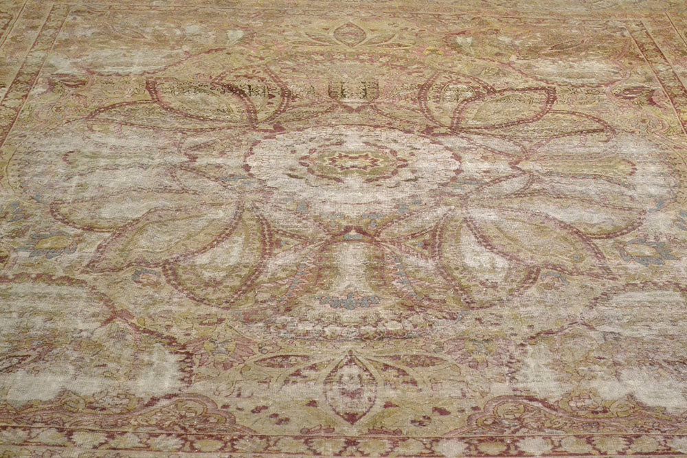 10017022 KERMANSHA ANTIQUE
