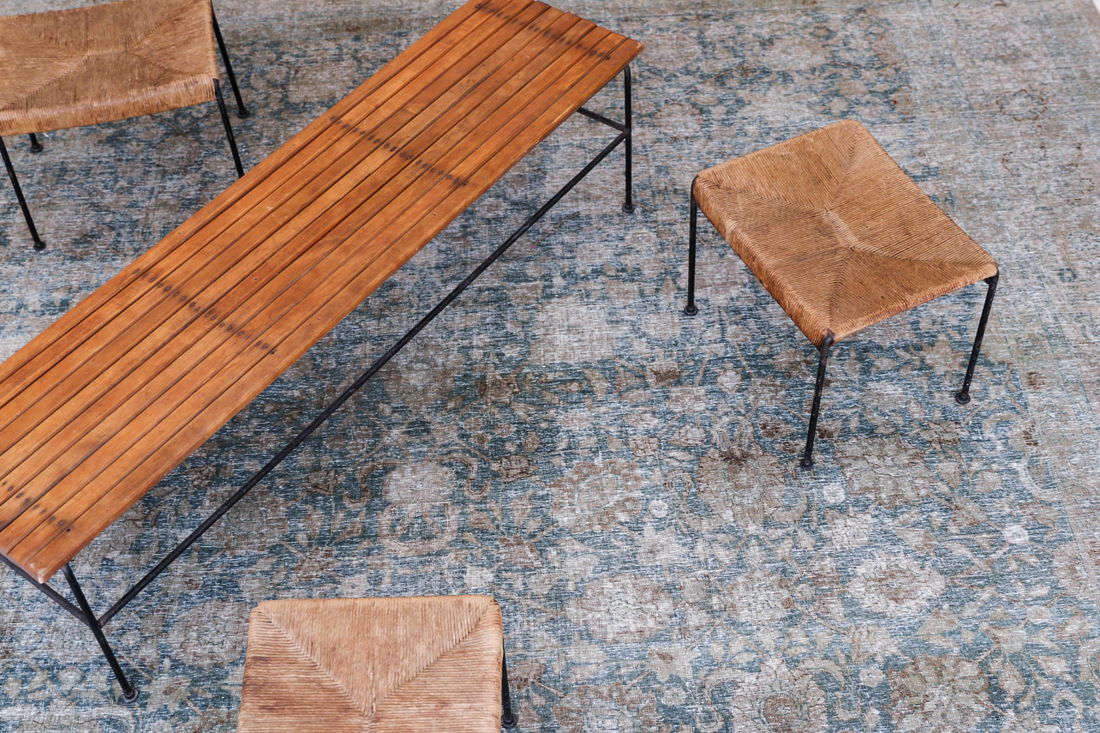 Mid-Century Modern Rugs: How to Choose the Perfect Rug for Your MCM Design