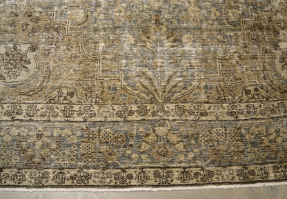 30091 VINTAGE TABRIZ 7'4" x 10'11"