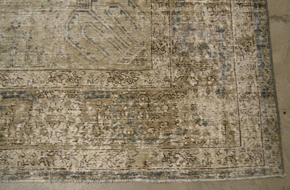 30094 VINTAGE TABRIZ 8'1" x 10'9"