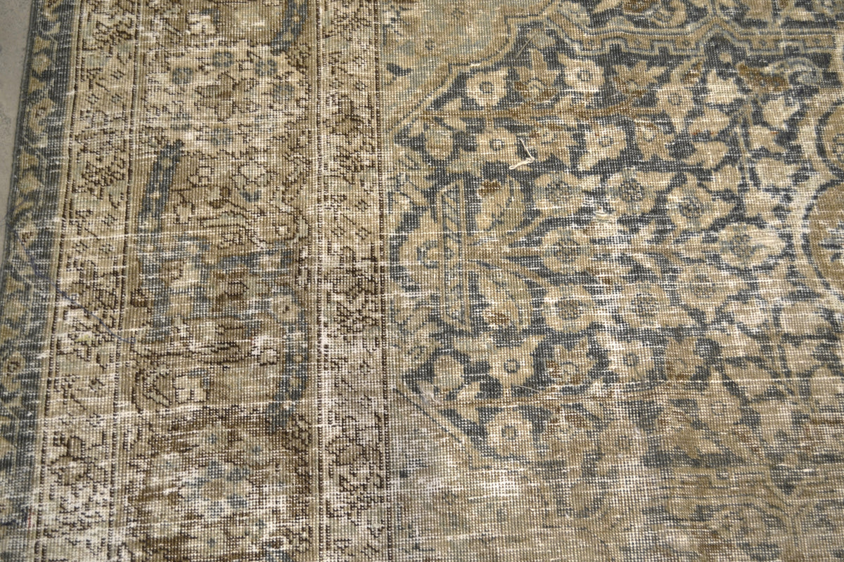 30094 VINTAGE TABRIZ 8'1" x 10'9"