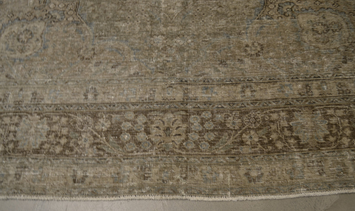 30095 VINTAGE TABRIZ 8'3" x 11'1"