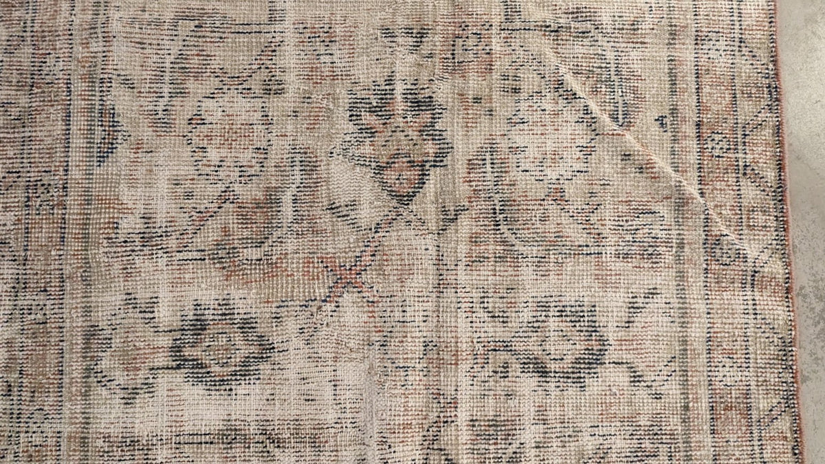 30163 VINTAGE MALAYER 3'7" x 10'0"