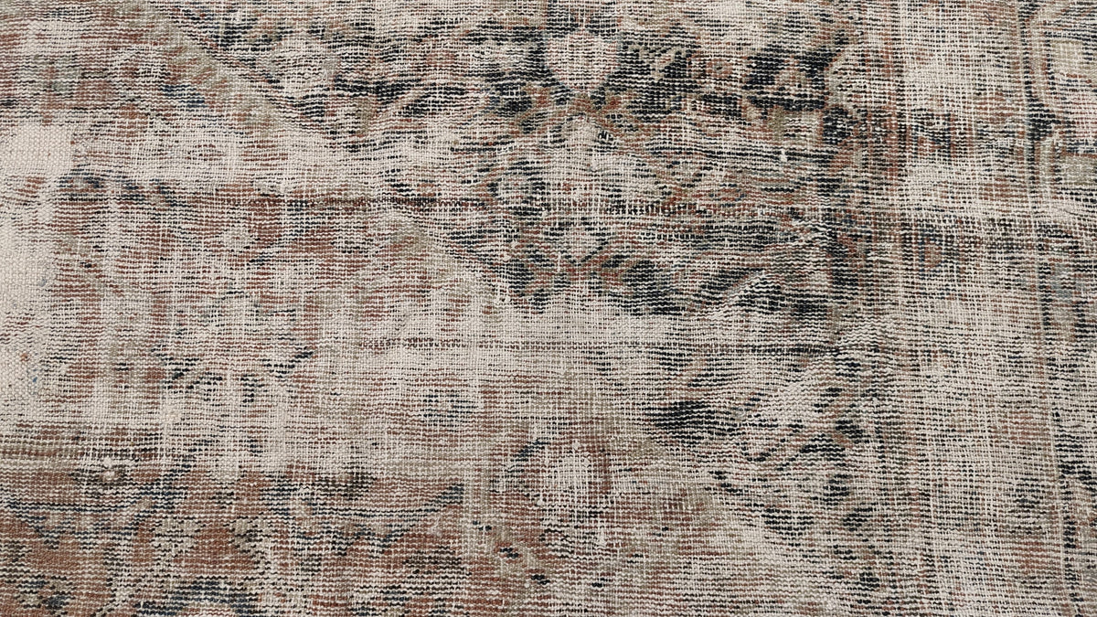30169 VINTAGE MAHAL 8'4" x 11'9"