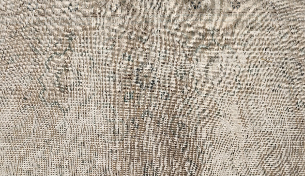 30196 VINTAGE MAHAL 9'4" x 11'9"