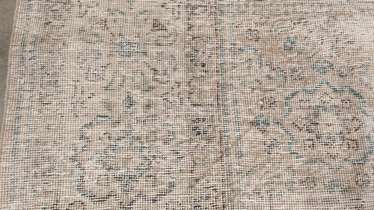 30196 VINTAGE MAHAL 9'4" x 11'9"