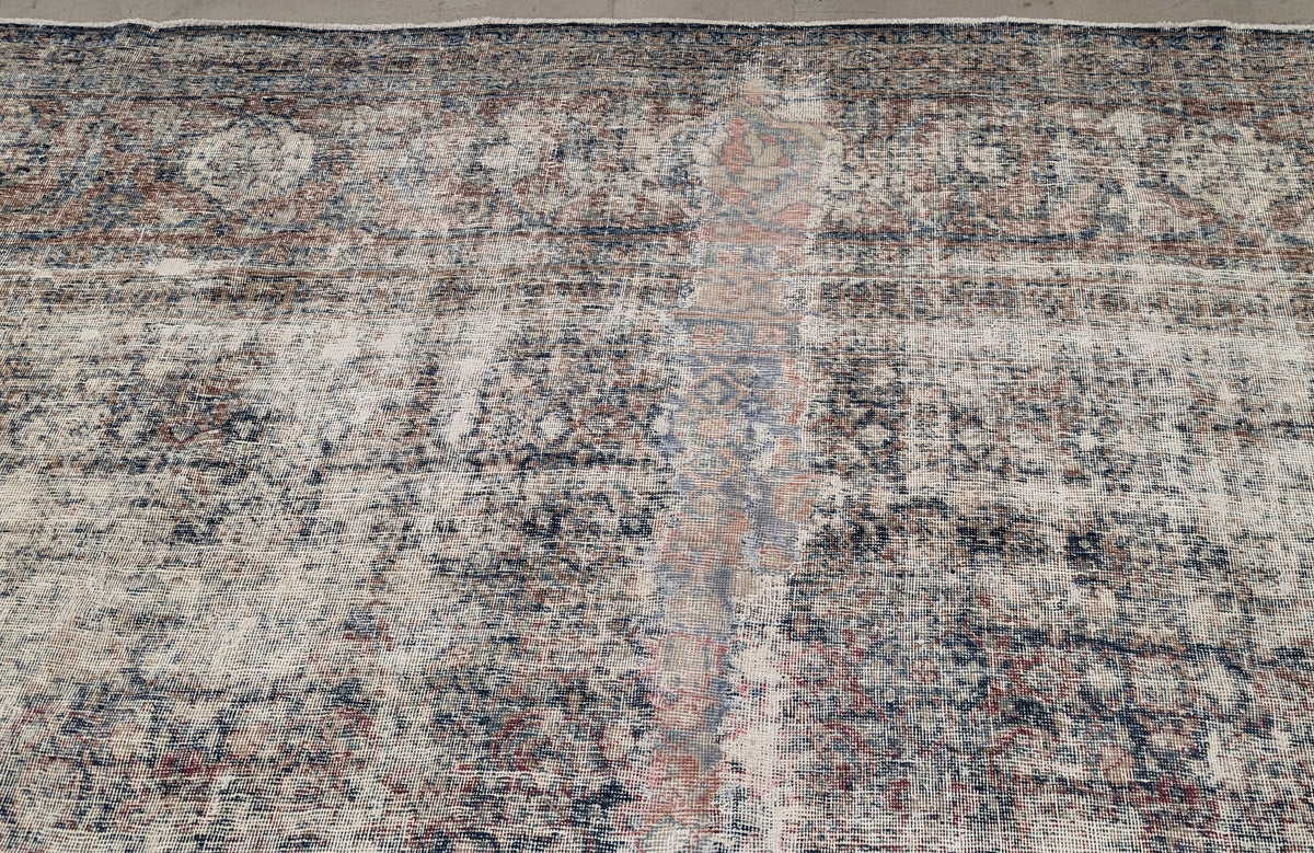 30197 VINTAGE TABRIZ 11'5" x 13'7"