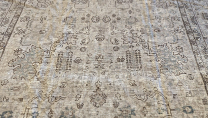 30275 VINTAGE TABRIZ 6'10" x 9'7"