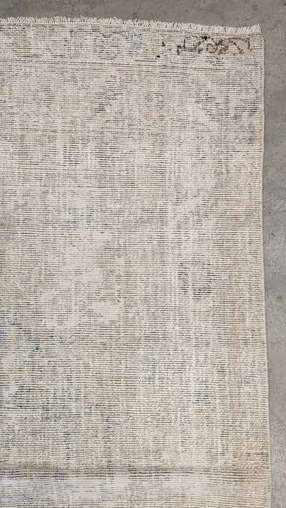 30459 VINTAGE MALAYER 5'0" x 11'3"