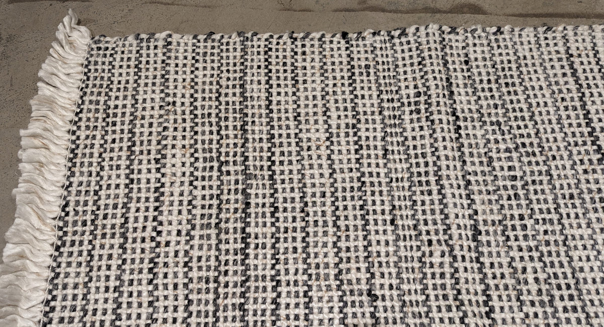 30517 OUTDOOR 10'0" x 14'4"