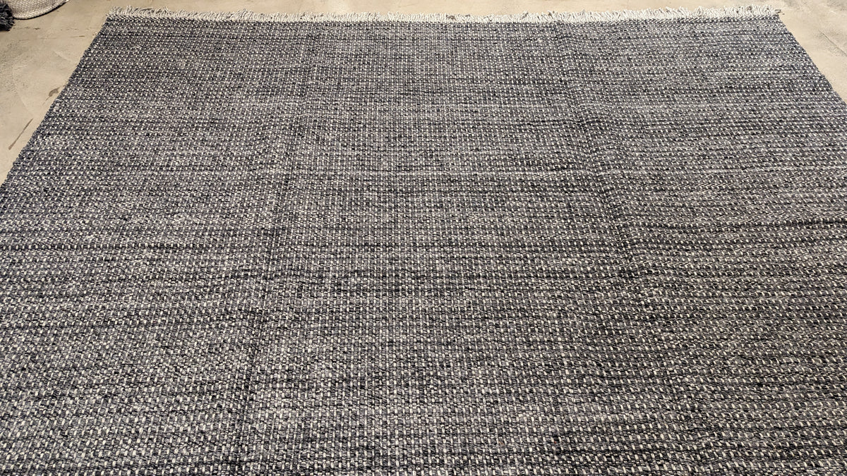 30520 OUTDOOR 10'1" x 14'6"