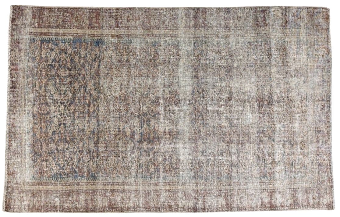 30207 VINTAGE MALAYER 4'2" x 6'6"