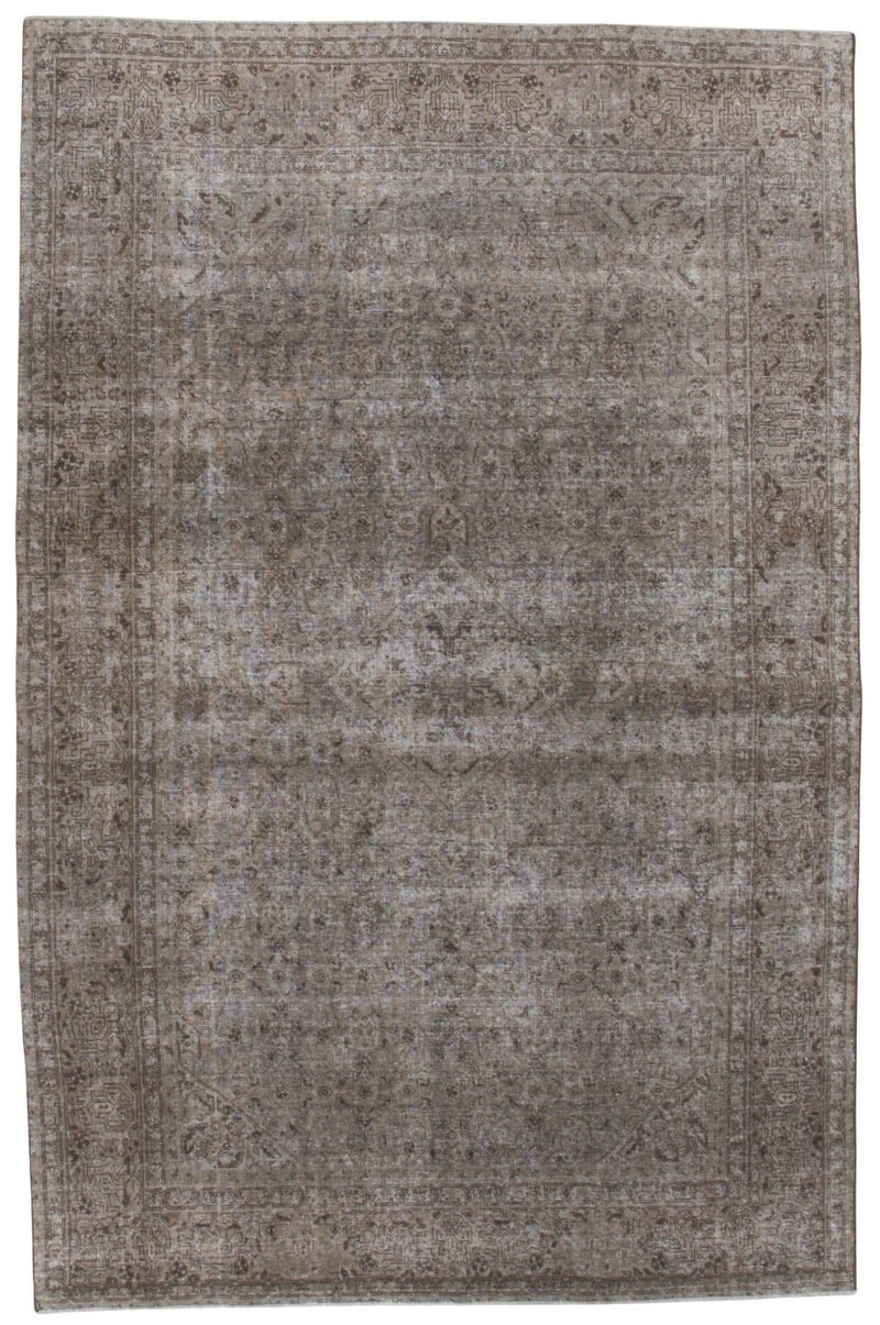 30330 VINTAGE TABRIZ 6'7" x 10'0"
