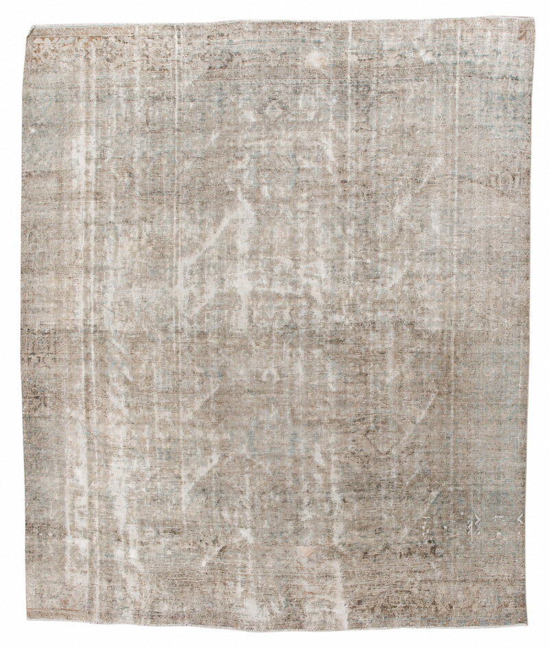 31166 MAHAL 10'2" x 12'2"