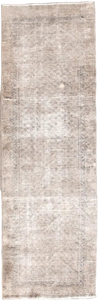 31658  MAHAL 3' x 9'5"