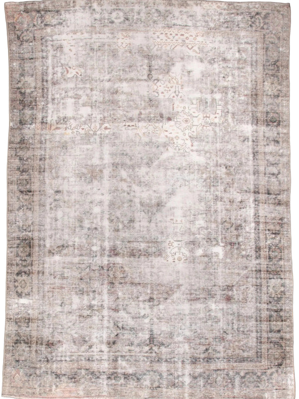 31661    MAHAL 8'8" x 12'3"