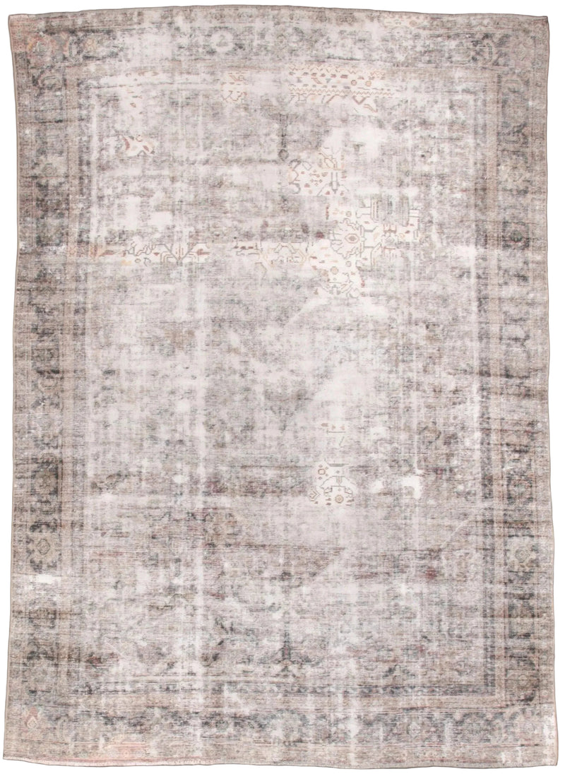 31661    MAHAL 8'8" x 12'3"