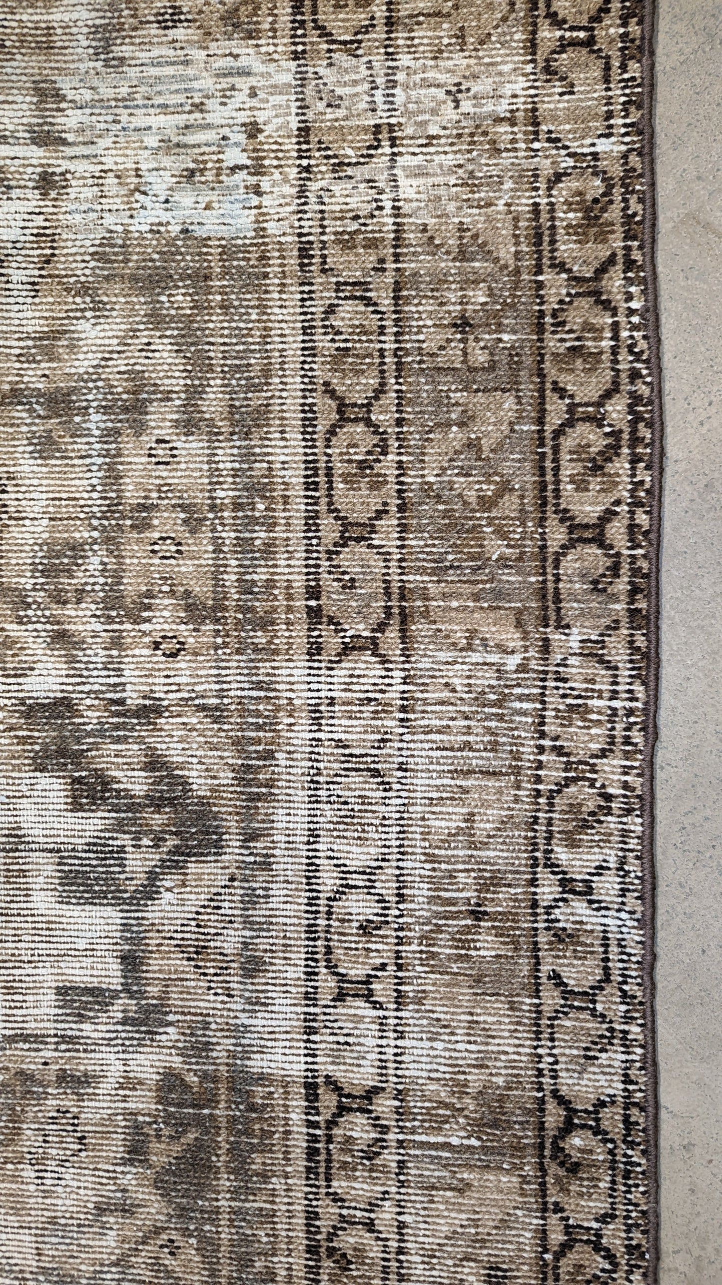 31731 MALAYER 3'3" x 11'6"