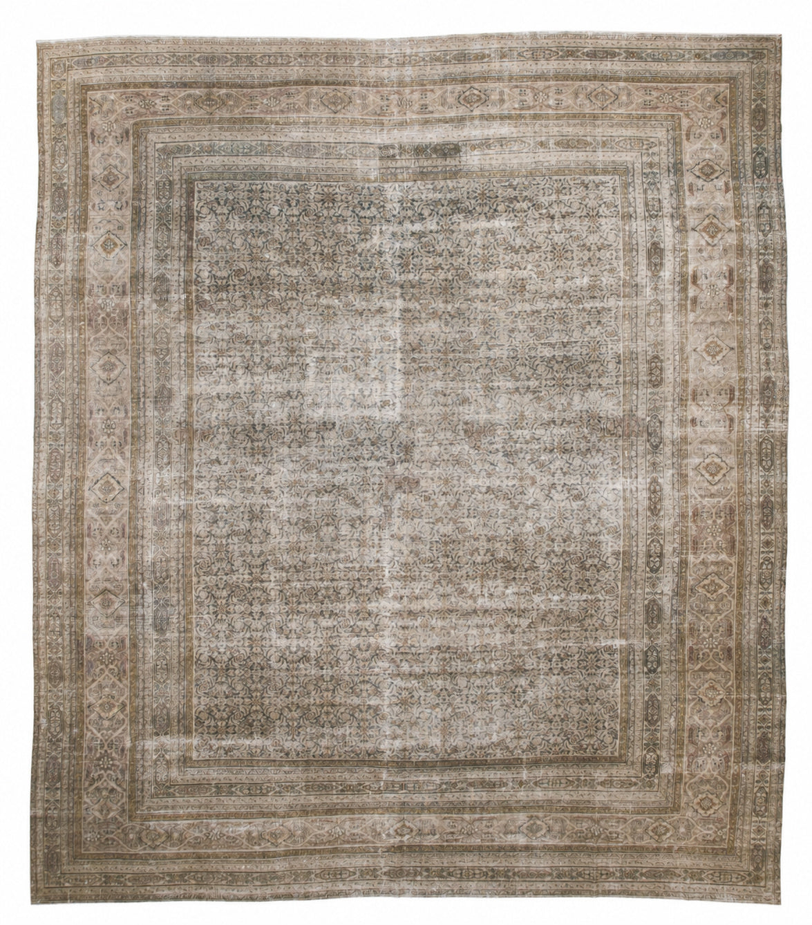 33298 MASHAD 13'8" x 15'6"