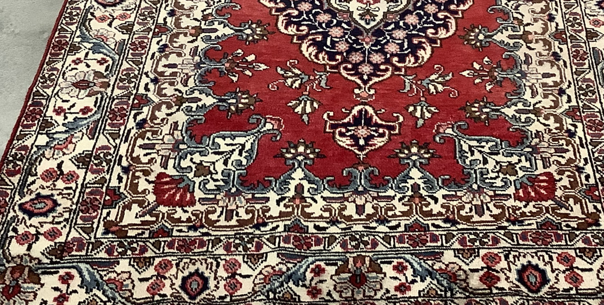 33456 PERSIAN TABRIZ 4'6" x 6'9"