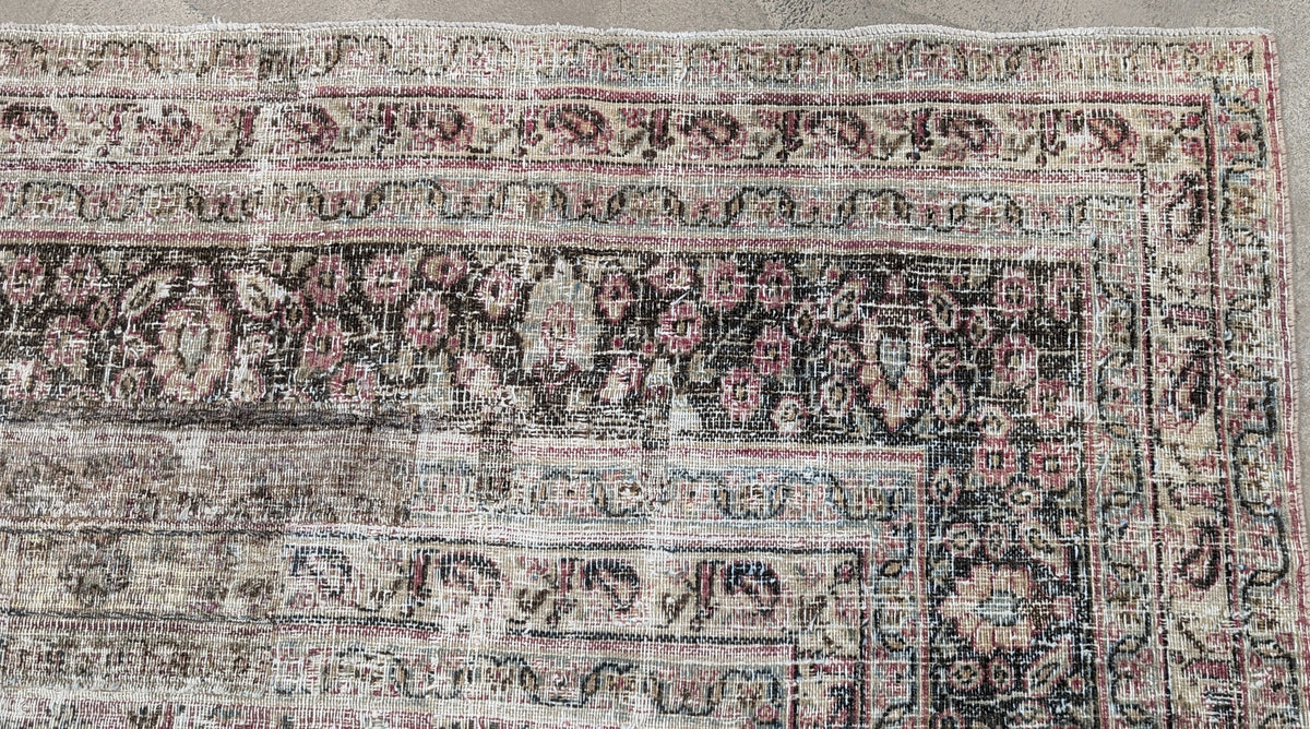 33798 MASHAD 7'8" x 10'0"