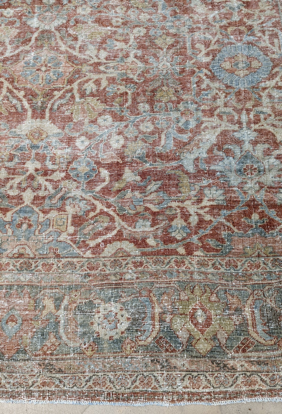 34474 MAHAL 9'2" x 11'10"