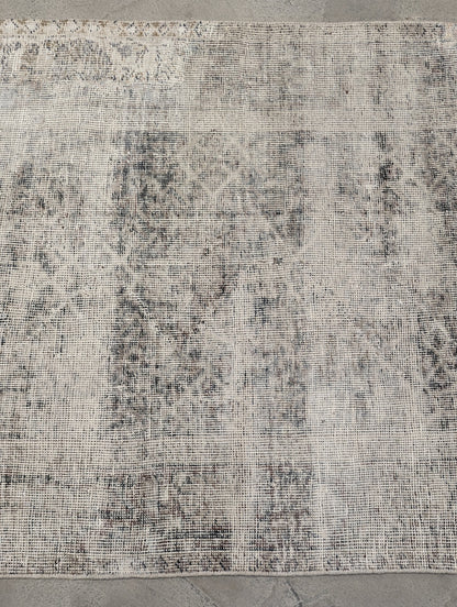 34559 VINTAGE MAHAL 3'4" x 9'9"