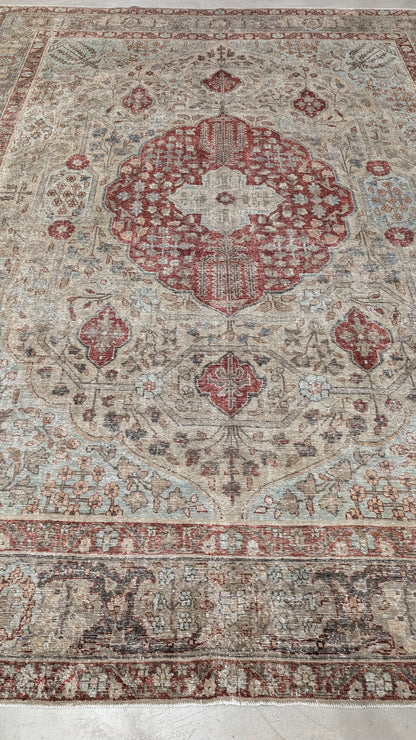 34630 TABRIZ  9'5" x 12'2"