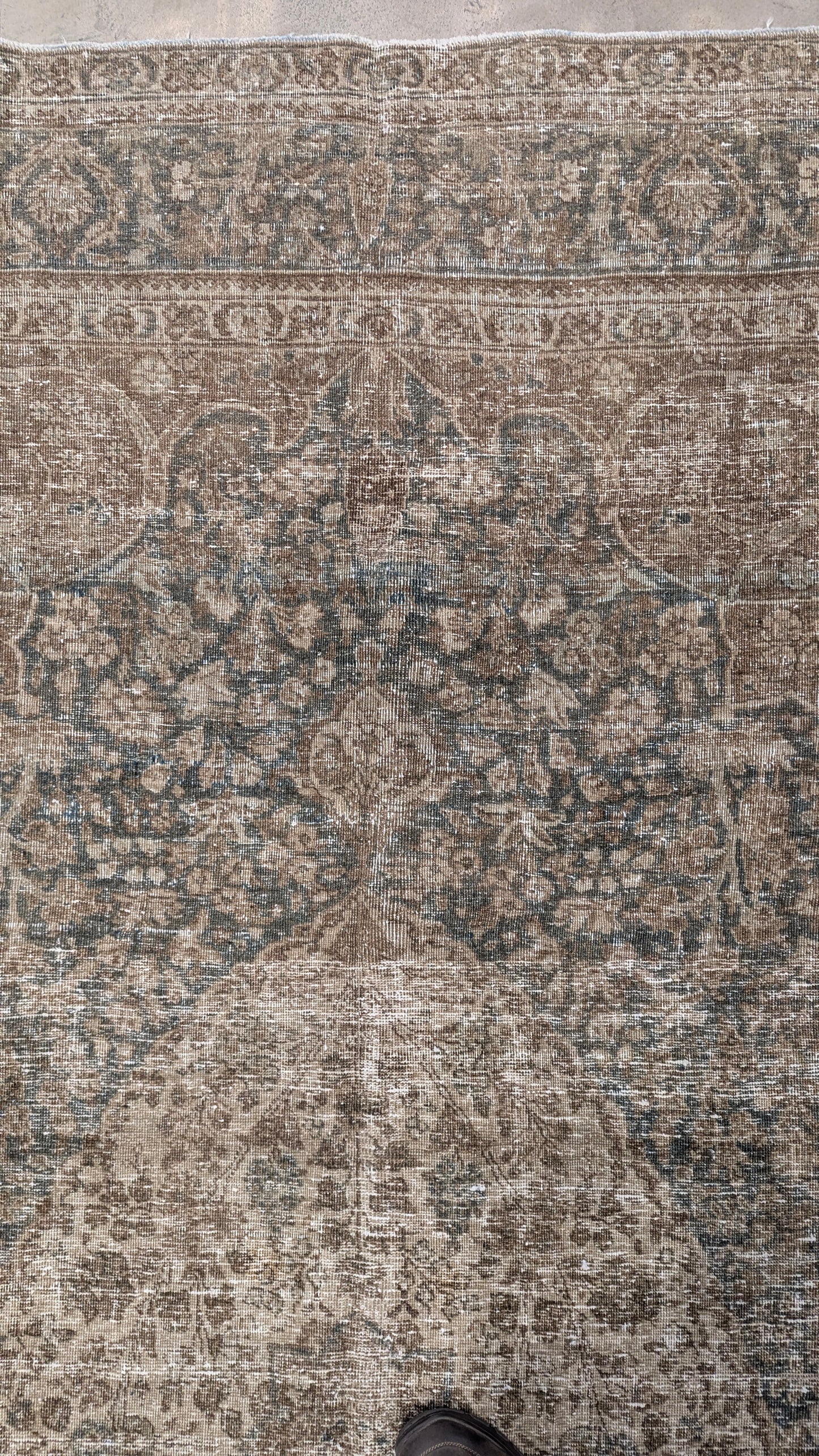 34998 TABRIZ 8'6" x 11'4"