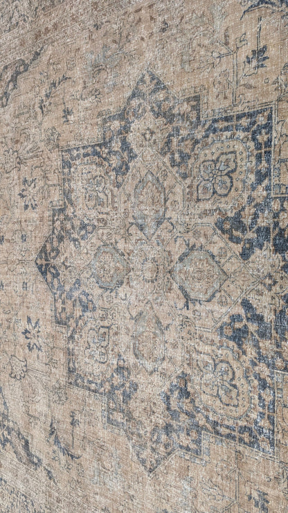34999   TABRIZ   10'2" x 13