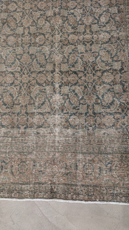 35002    TABRIZ 5'7" x 8'6"