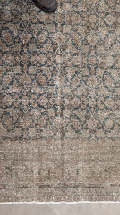 35002    TABRIZ 5'7" x 8'6"