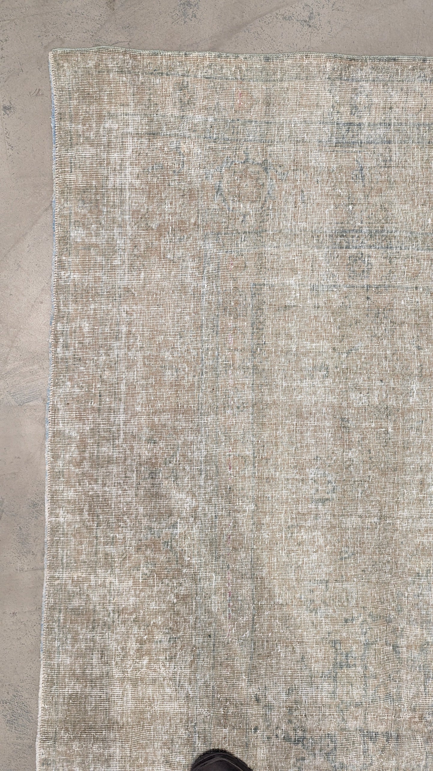 35007   TABRIZ 8'3" x 11'6"
