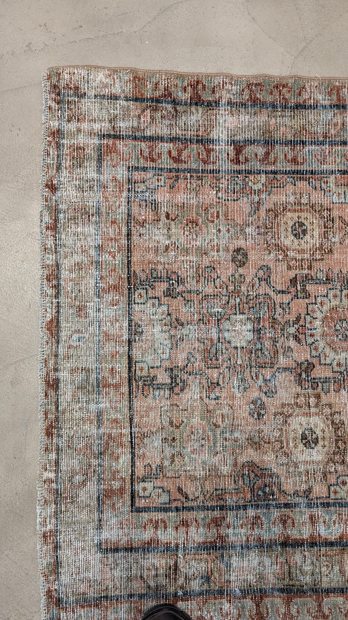 35009  MAHAL 3'11" x 6'6"