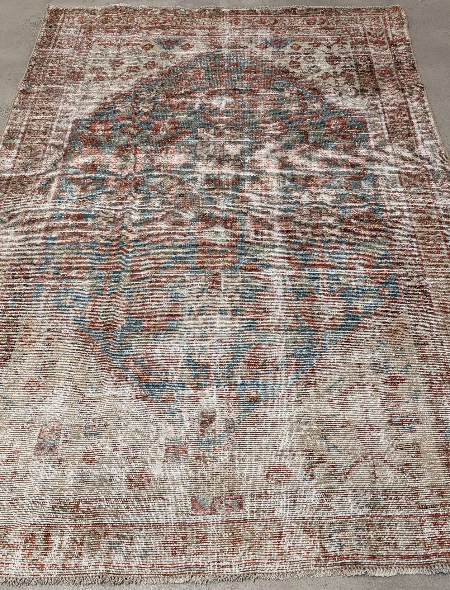 35010 MALAYER 4'2" x 6'2"
