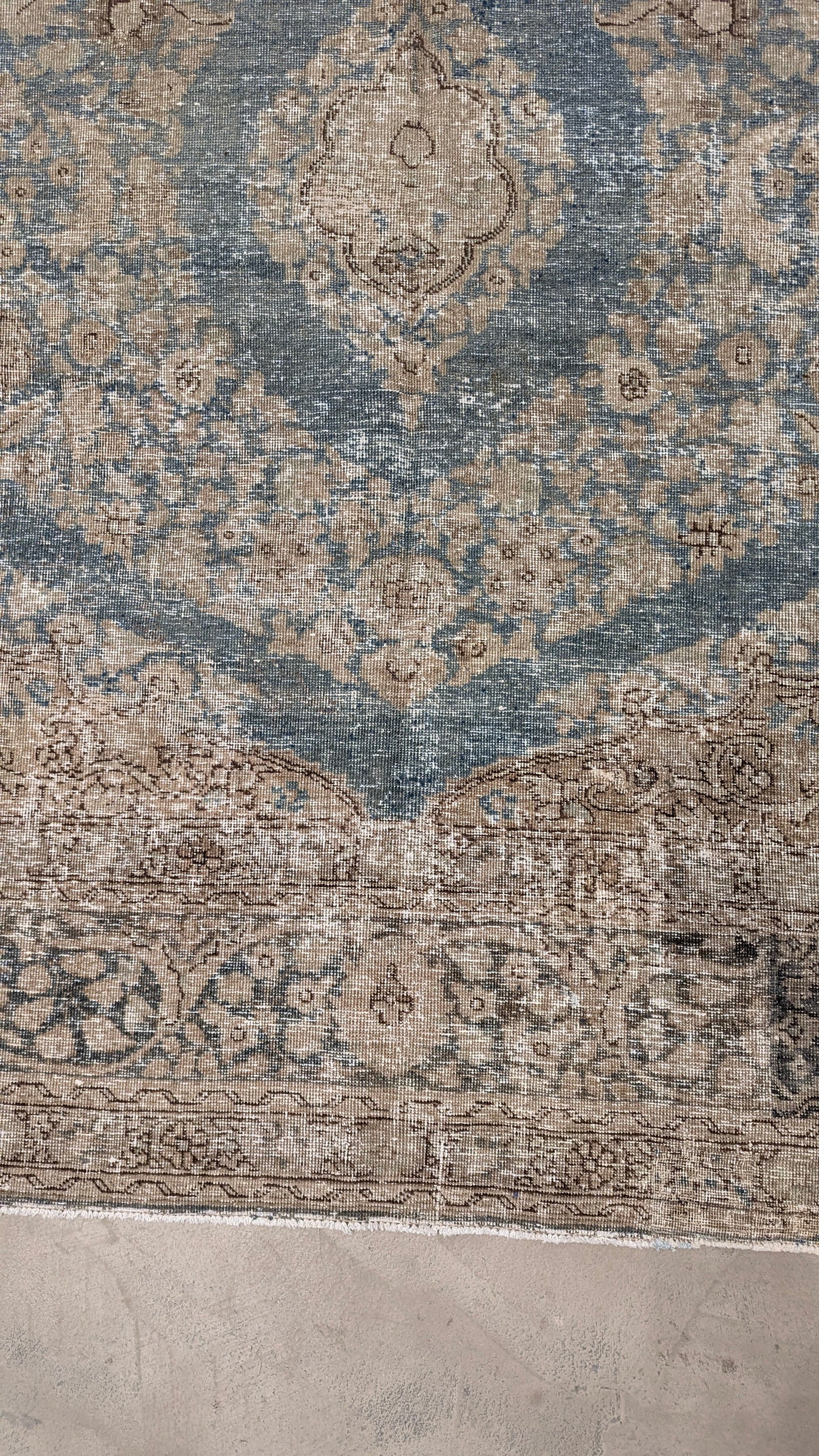 35012 TABRIZ 9'3" x 12'9"