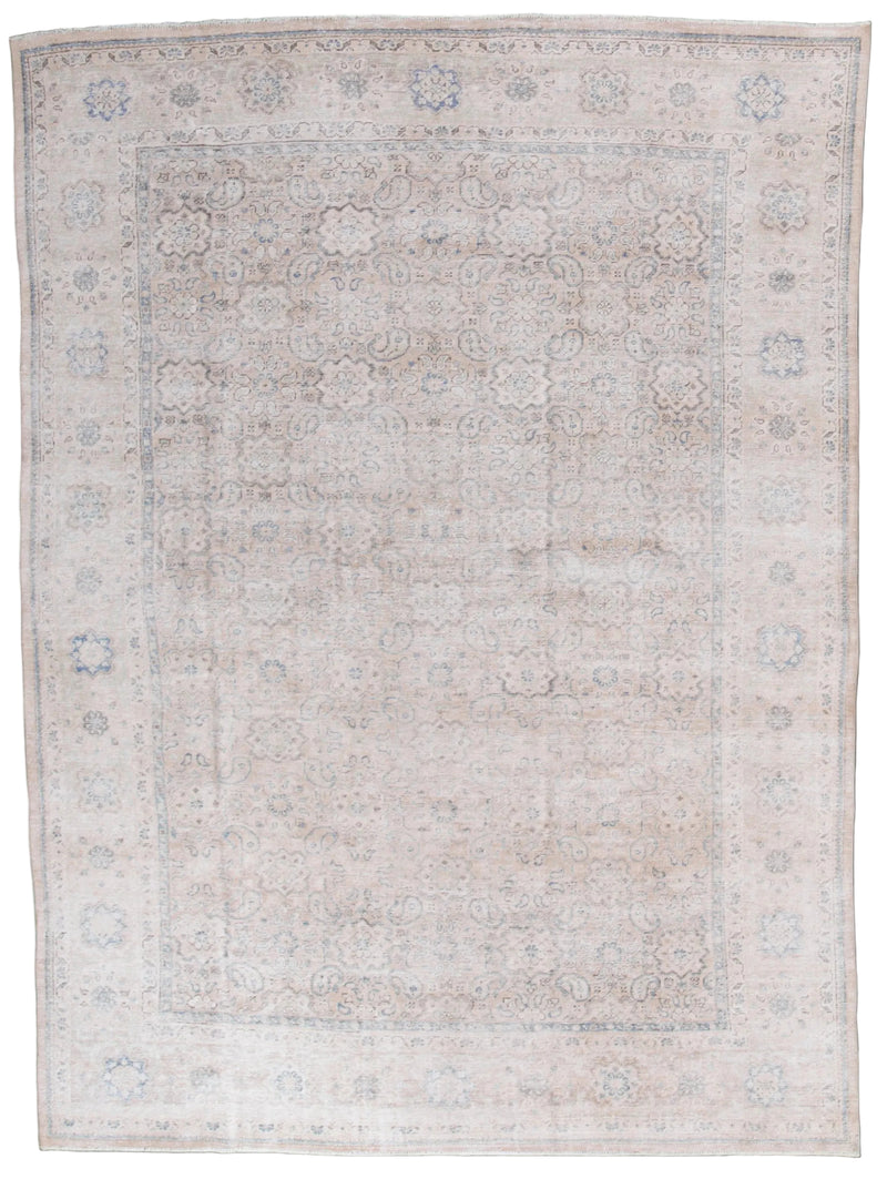 35052   MAHAL 9'3" x 12'7"