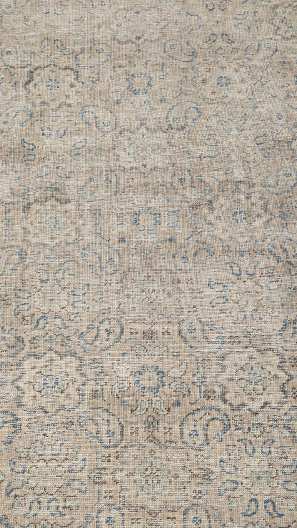 35052   MAHAL 9'3" x 12'7"
