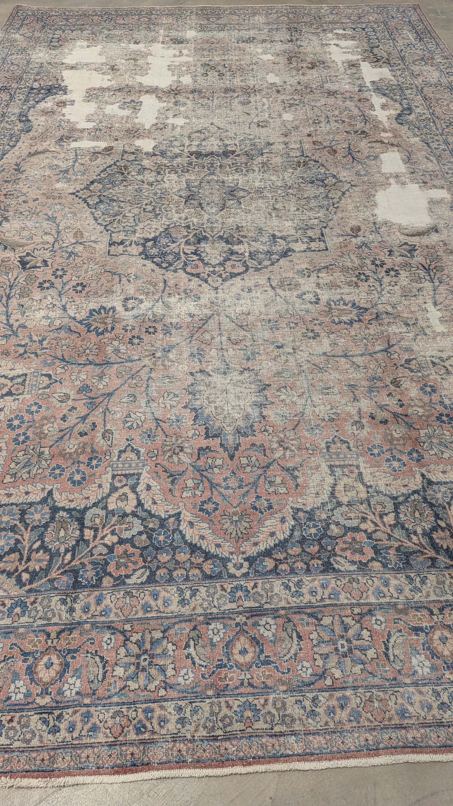 35056   MASHAD 10'4" x 16'10"