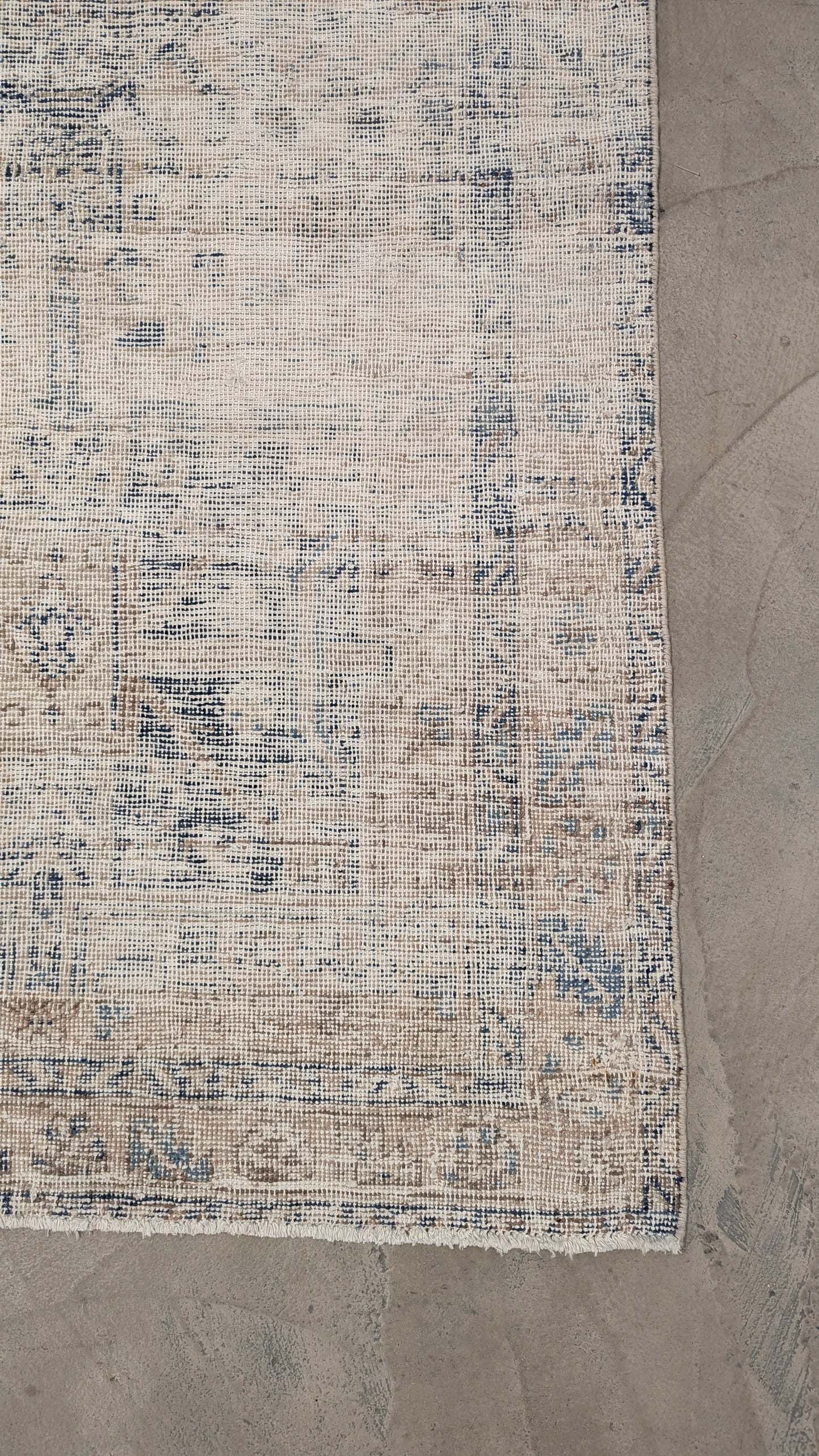 35059    KARAJA  3'5" x 11'4"