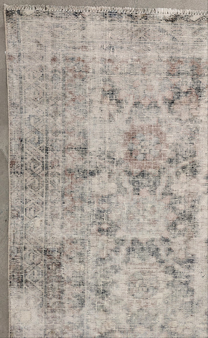 35062  MALAYER 3'10" x 6'3"