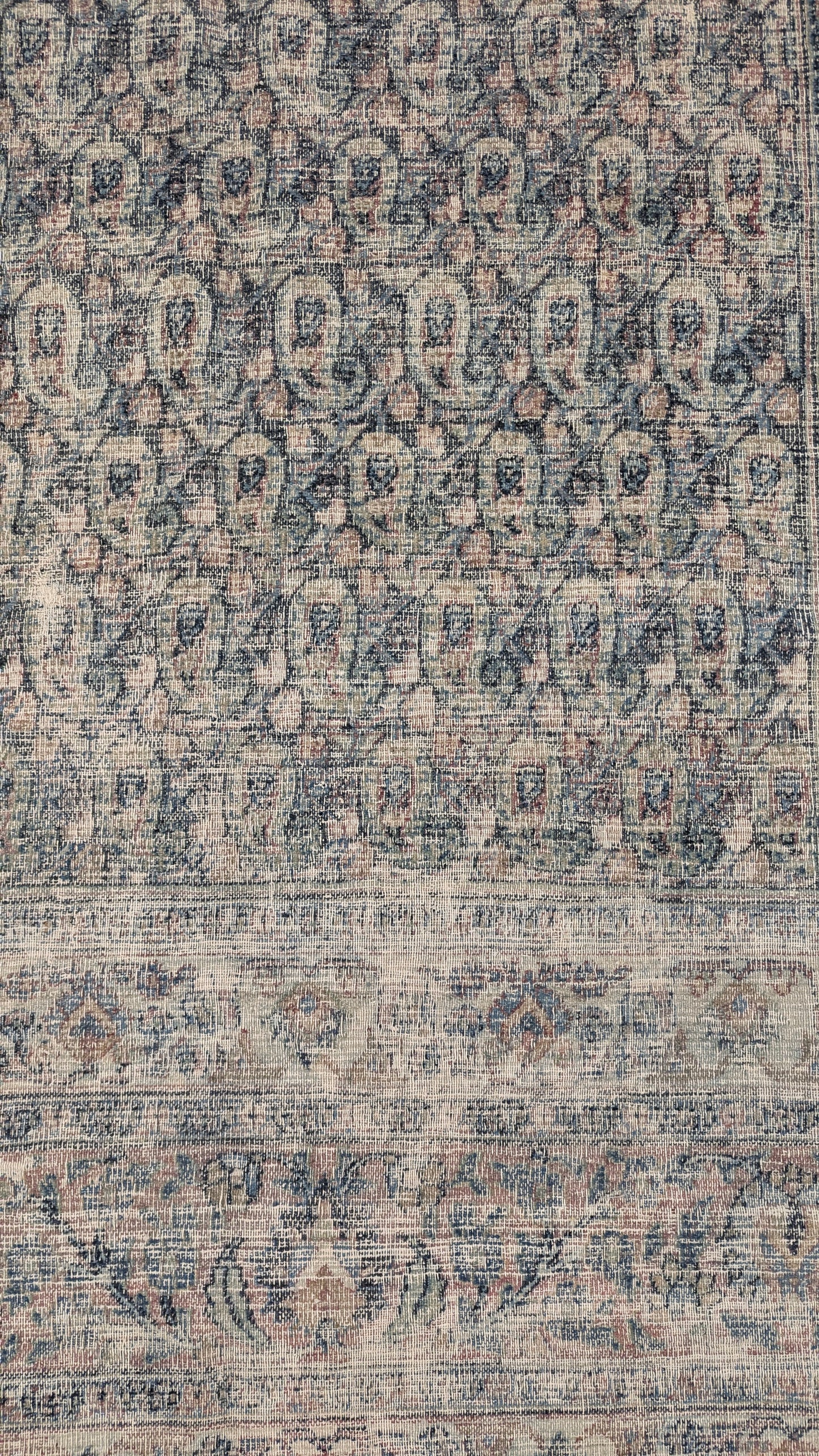 35067 MASHAD 8'9" x 18'1"