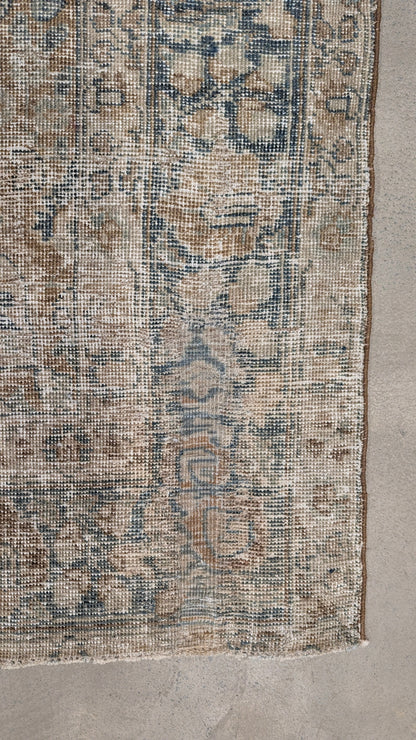 35215  TABRIZ 4'7" x 5'11"