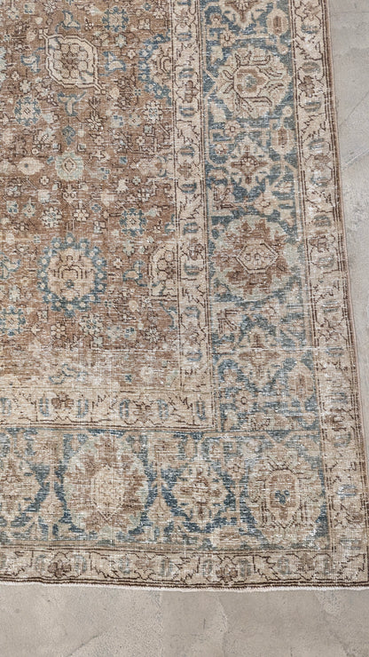 35219   TABRIZ 8'2" X 11'7"