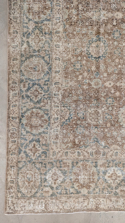 35219   TABRIZ 8'2" X 11'7"